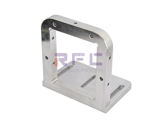 如何選擇cnc加工中心廠（chǎng）家能節省更多成本?