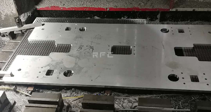 龍門CNC加（jiā）工